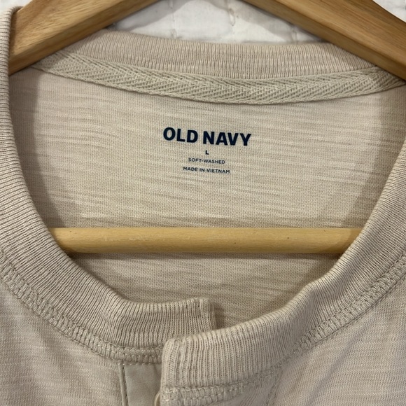 Old navy Slub-Knit Workwear Henley T-Shirt size large - Picture 3 of 5